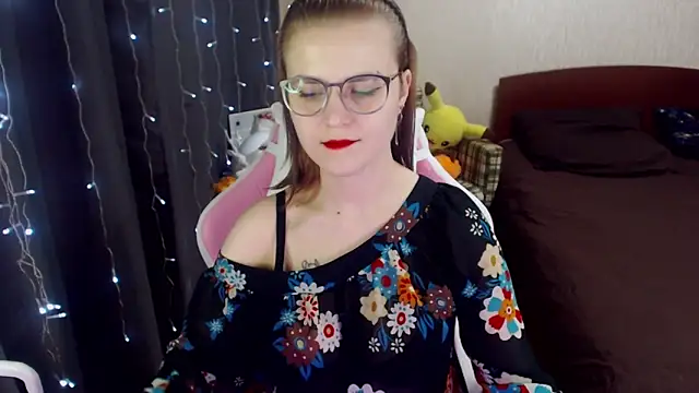 MissBrightShine online show from January 2025 12:49:01 PM