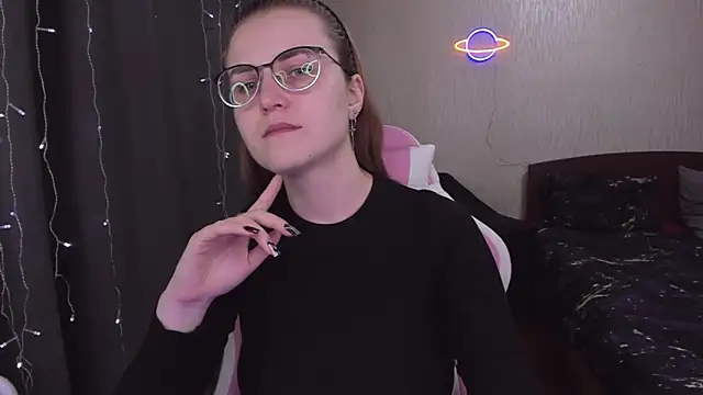 MissBrightShine online show from March 2025 10:09:01 AM