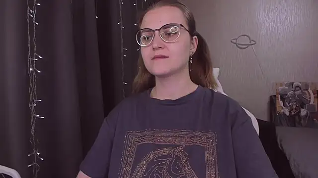 MissBrightShine online show from November 2025 10:46:02 AM