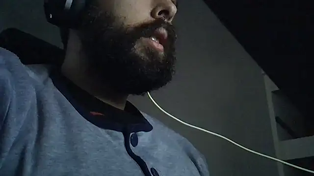 Snapshot of SouTarado69 chatting on December 2024 08:07:02 AM SouTarado69 online show from December 2024 08:07:02 AM