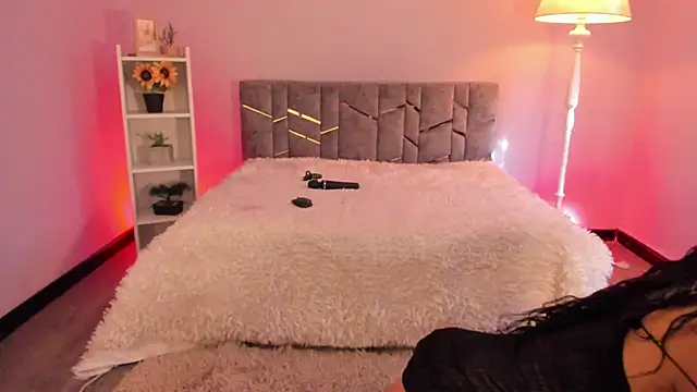  aish a  online show from February 2025 01:35:02 PM