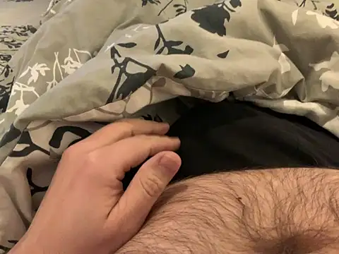 Benni81nrw online show from February 2026 04:33:01 PM