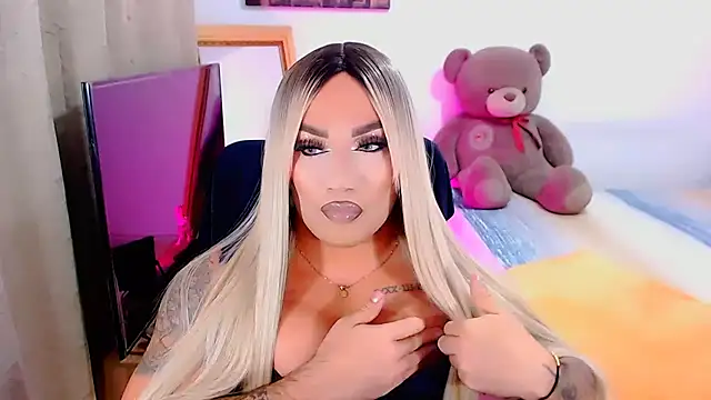 Snapshot of 9InchsPunisherXXX chatting on December 2024 12:07:02 AM 9InchsPunisherXXX online show from December 2024 12:07:02 AM