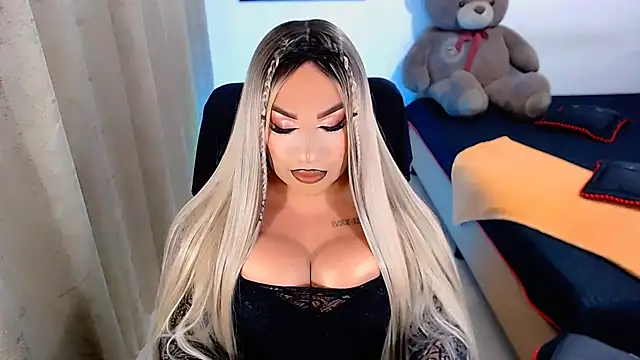 Snapshot of 9InchsPunisherXXX chatting on February 2025 01:09:02 AM 9InchsPunisherXXX online show from February 2025 01:09:02 AM