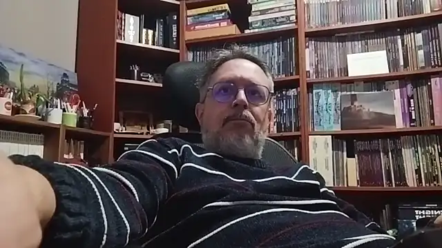 Mandra is a whore online show from December 2025 10:27:02 PM