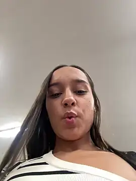 Snapshot of dominantandsubmissiveshow chatting on February 2025 08:47:02 PM dominantandsubmissiveshow online show from February 2025 08:47:02 PM