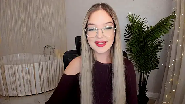 FloweryLove 1 online show from January 2025 06:17:02 PM