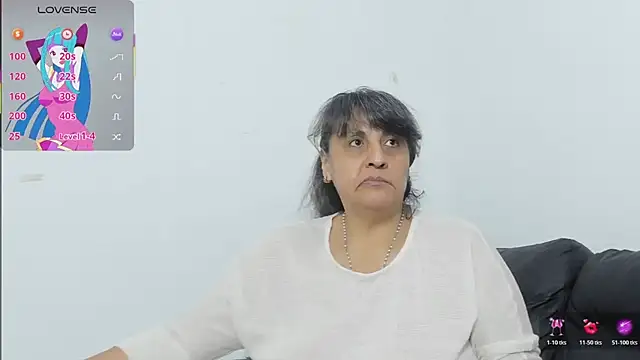 Snapshot of merlyna_goldens chatting on February 2026 12:49:01 AM merlyna goldens online show from February 2026 12:49:01 AM