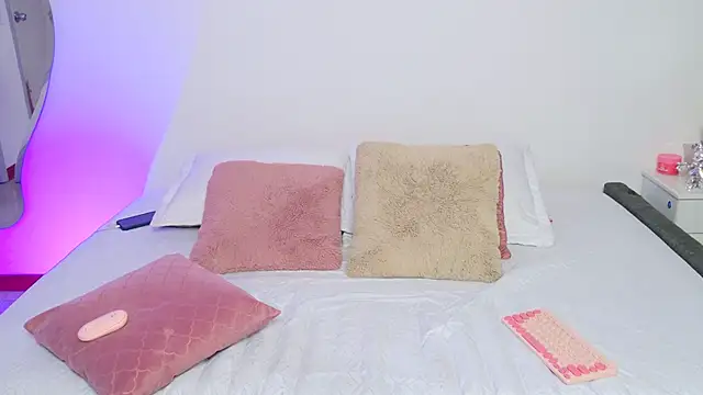 Snapshot of Mar_333 chatting on February 2025 12:08:01 AM Mar 333 online show from February 2025 12:08:01 AM