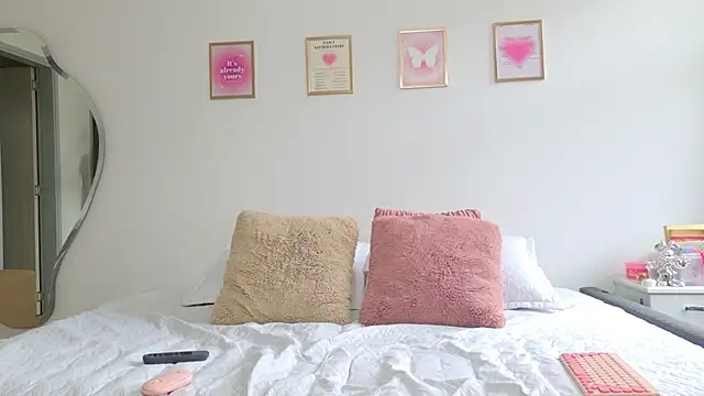 Snapshot of Mar_333 chatting on February 2025 09:37:01 PM Mar 333 online show from February 2025 09:37:01 PM