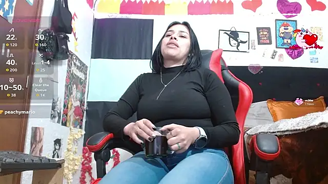 Saray extrovert  online show from November 2025 05:32:02 AM