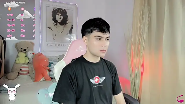 lucas cute online show from March 2025 02:48:02 PM