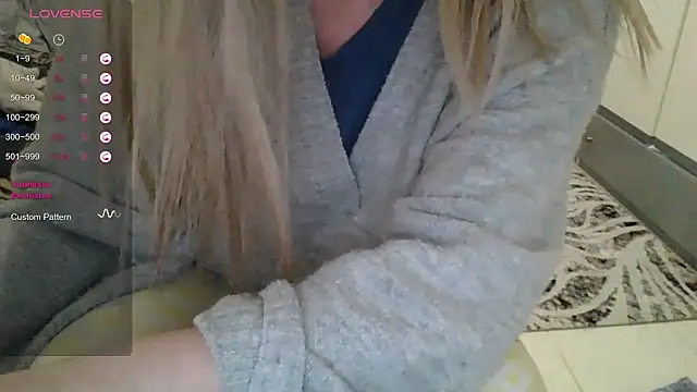 Impression222 online show from January 2025 03:23:01 PM