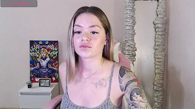 miaacatt online show from October 2025 11:22:02 AM