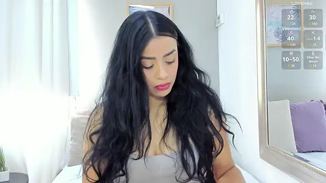 Paula Desousa online show from January 2026 06:43:02 PM