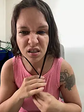 hotcookie28 online show from February 2026 03:15:02 PM