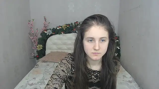 Holliy Cooper online show from January 2025 09:47:02 AM