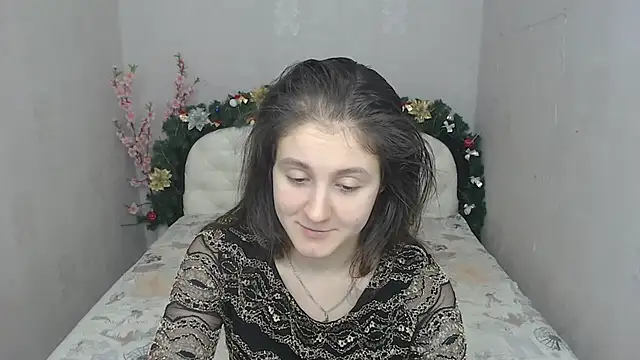 Holliy Cooper online show from January 2025 12:52:02 PM