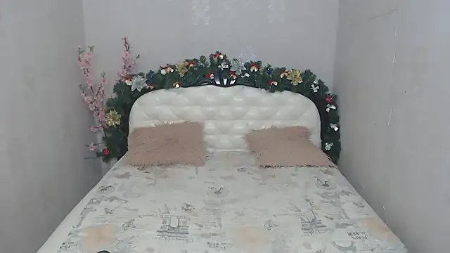 Holliy Cooper online show from January 2025 08:28:02 PM