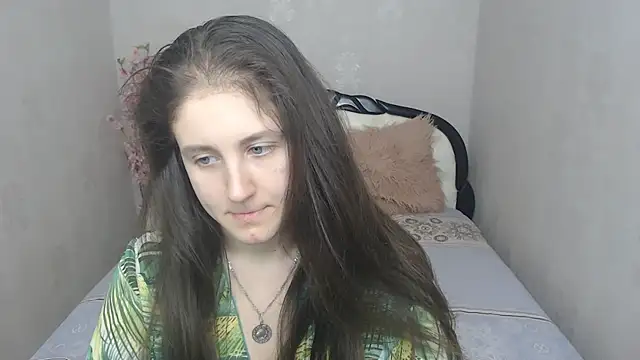 Holliy Cooper online show from March 2025 09:44:02 AM