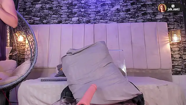 Snapshot of jade_swet chatting on November 2025 09:07:02 AM jade swet online show from November 2025 09:07:02 AM