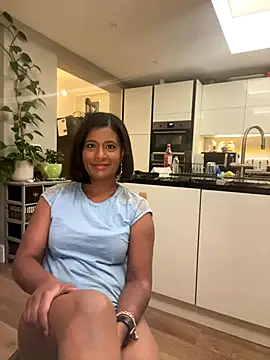 RoseMelanie online show from December 2024 06:30:02 PM