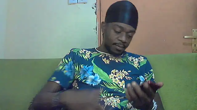 Snapshot of BIGDICKMULLAH chatting on October 2025 07:48:02 PM BIGDICKMULLAH online show from October 2025 07:48:02 PM