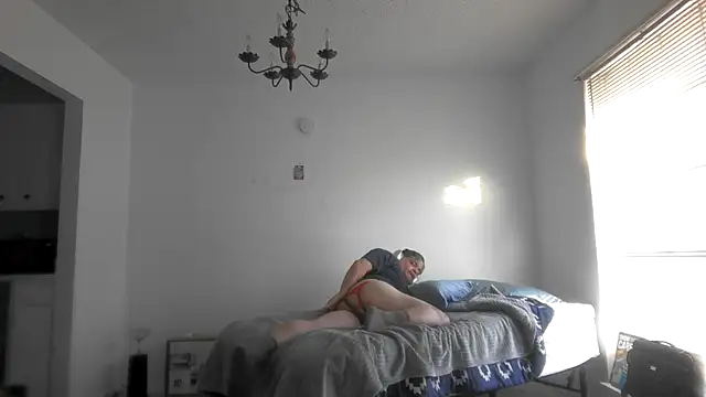 Peachestabby147 online show from February 2026 01:43:01 PM