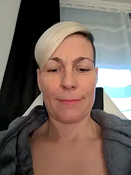 DarleenHot online show from December 2024 02:44:01 PM