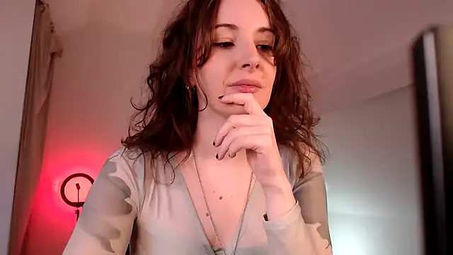 Snapshot of sophia_leurre chatting on January 2025 02:51:02 PM sophia leurre online show from January 2025 02:51:02 PM