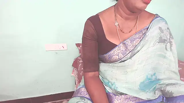 Snapshot of shrutitelugu69 chatting on June 2026 05:18:02 PM shrutitelugu69 online show from June 2026 05:18:02 PM