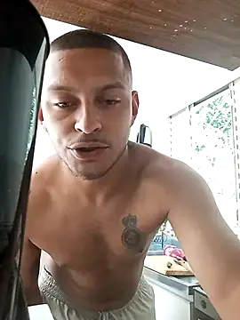 emrehliug12 online show from February 2026 04:10:02 PM