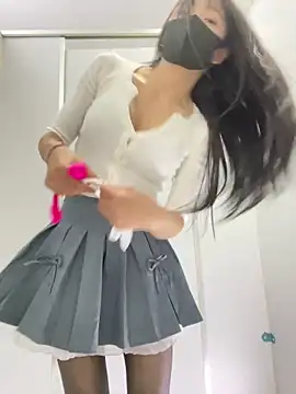 Snapshot of Asia-Lynn chatting on May 2026 01:27:01 PM Asia-Lynn online show from May 2026 01:27:01 PM