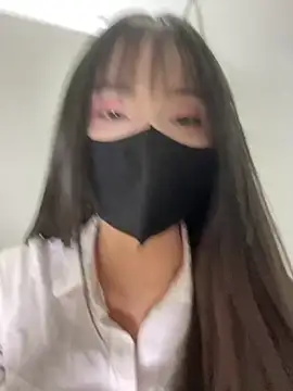 Snapshot of Asia-Lynn chatting on May 2026 10:10:01 AM Asia-Lynn online show from May 2026 10:10:01 AM