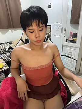 Plaxtique online show from January 2026 07:17:01 PM