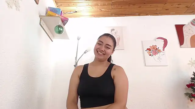 Snapshot of _Kim__M chatting on December 2024 03:31:02 PM Kim M online show from December 2024 03:31:02 PM