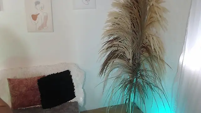 Snapshot of _Kim__M chatting on October 2025 12:35:01 PM Kim M online show from October 2025 12:35:01 PM