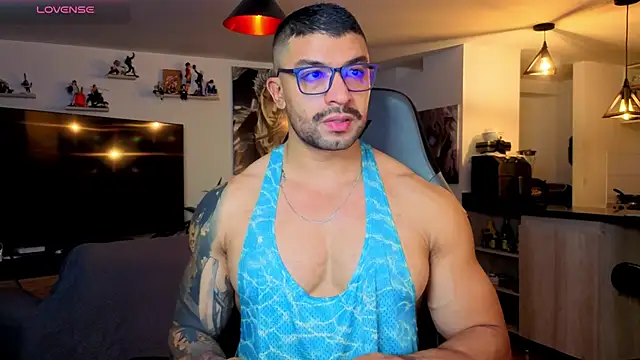 Snapshot of Michael_Diamond chatting on May 2026 02:40:02 AM Michael Diamond online show from May 2026 02:40:02 AM