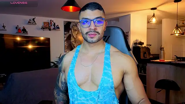Snapshot of Michael_Diamond chatting on May 2026 03:47:01 AM Michael Diamond online show from May 2026 03:47:01 AM