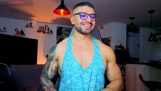 Snapshot of Michael_Diamond chatting on June 2026 03:55:01 AM Michael Diamond online show from June 2026 03:55:01 AM