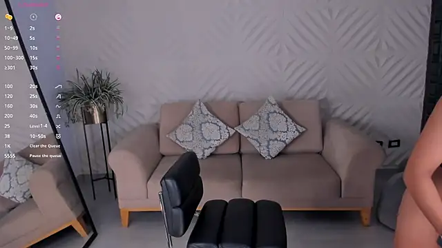 LizzHamilton   online show from January 2025 12:57:02 AM