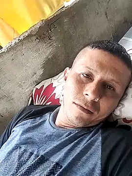 Snapshot of Somospareja1987 chatting on October 2025 06:52:01 PM Somospareja1987 online show from October 2025 06:52:01 PM