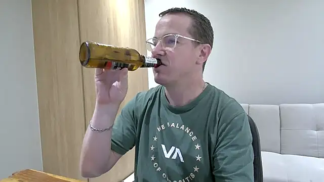 BrettJ81 online show from March 2025 03:41:01 PM