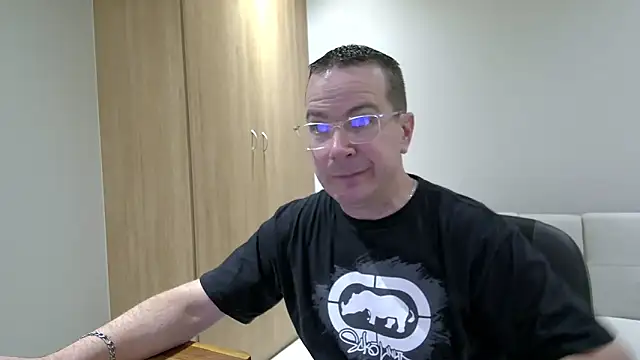 BrettJ81 online show from March 2025 05:18:01 PM