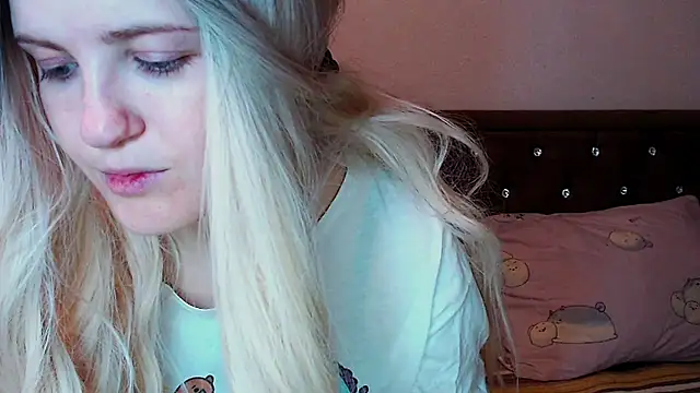 Sara4uu online show from October 2025 10:29:02 PM