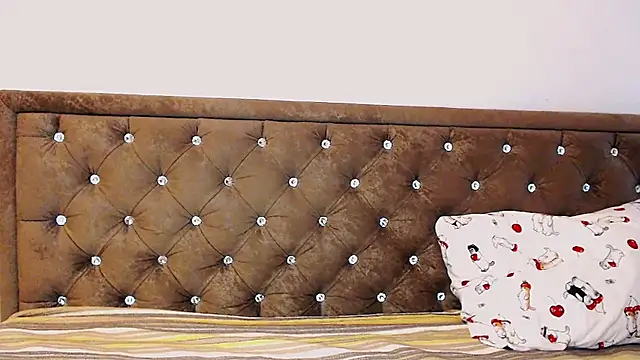 Sara4uu online show from November 2025 07:22:01 AM