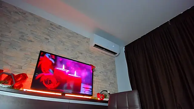 Laya Moon online show from February 2025 10:29:02 AM