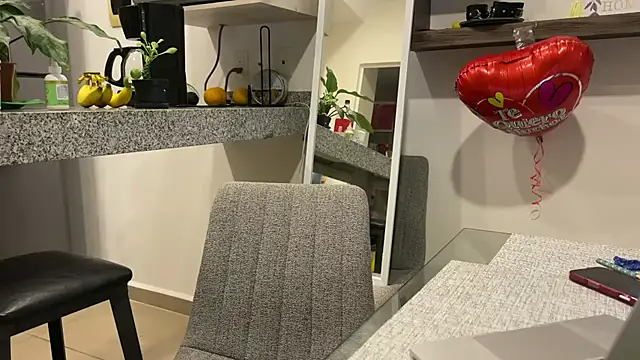 mommy nadin online show from February 2025 03:13:02 AM