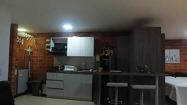 warrenkener online show from February 2026 11:01:02 PM