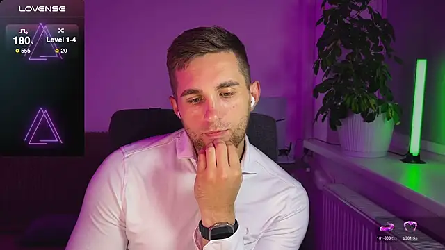 Sweeet  boy online show from October 2025 03:44:02 PM